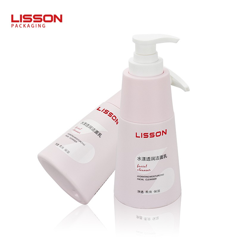 plastic cosmetic bottle manufacturer